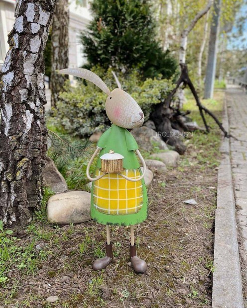 Садовий кролик з кексом ( метал) byMe