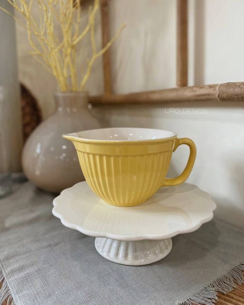 Чаша для тіста жовта (кераміка, h 12*18*24 см) byMe