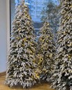 Ялинка штучна засніжена S (120 см, лита)