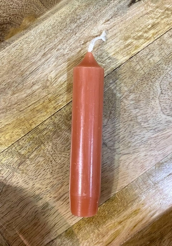 Свічка персикового кольору (11 см)
