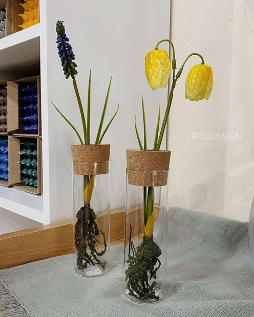 Скляна ваза з корком на одну квітку (15 х 5 см.) byMe