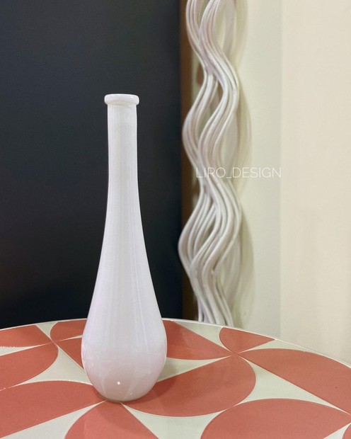 Скляна ваза на одну квітку " біла" (27 х 8 см.) byMe