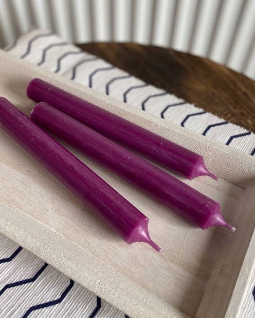 Свічка фіолетово- рожевого кольору(18 см,d 2 см) Vloria
