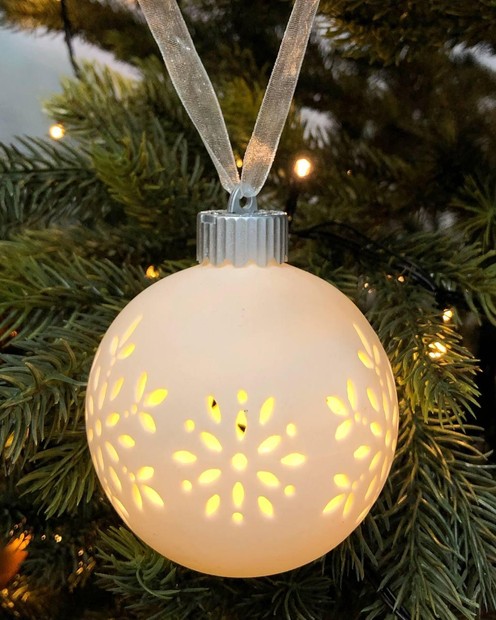 Куля керамічна LED "сніжинки"  (8 см) byMe